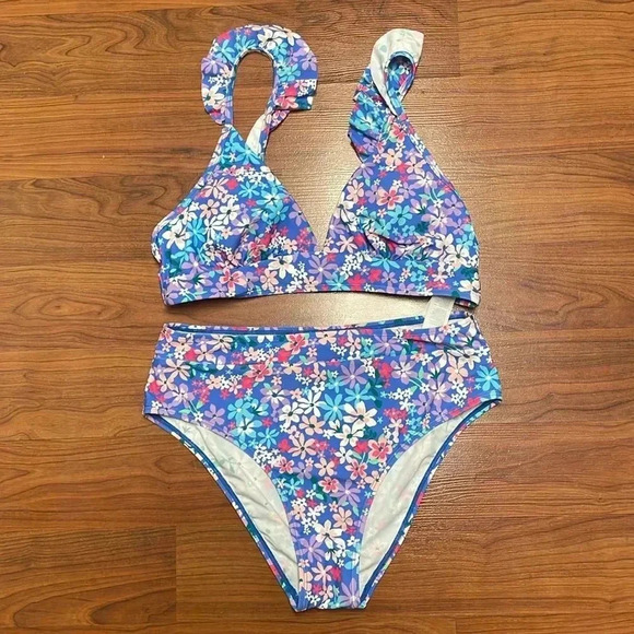 COPY - New! CUPSHE‎ Women's Bikini Sets Two Piece Ditsy Swimsuit size Med - Picture 2 of 9